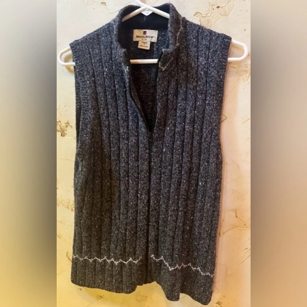 Woolrich Lambswool Zip Vest Size M Black Heather Soft Layering EUC Spring - Picture 3 of 8
